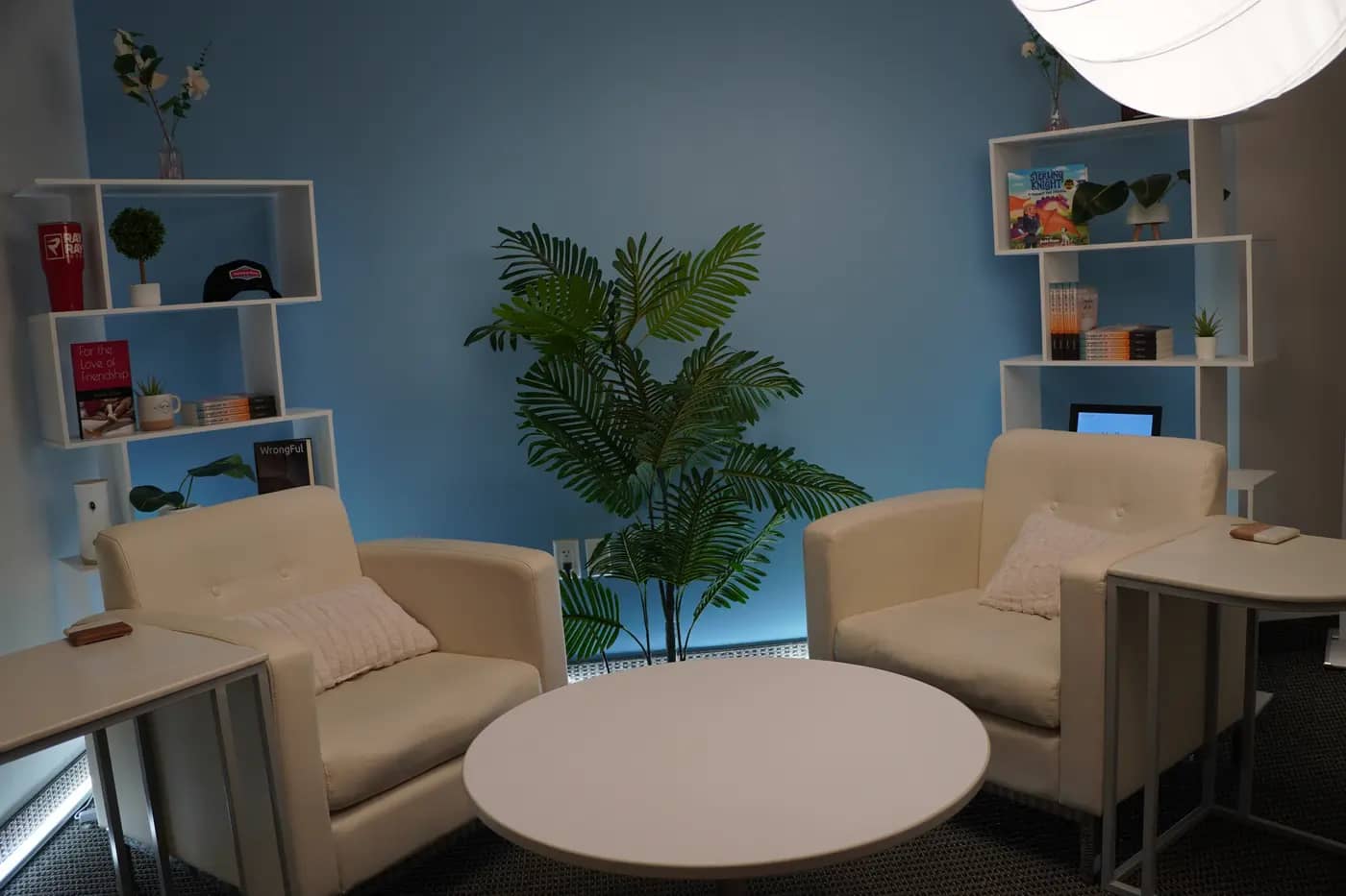 The Opal lobby lounge at the Sierra Media Productions Dallas podcast studio, view 2