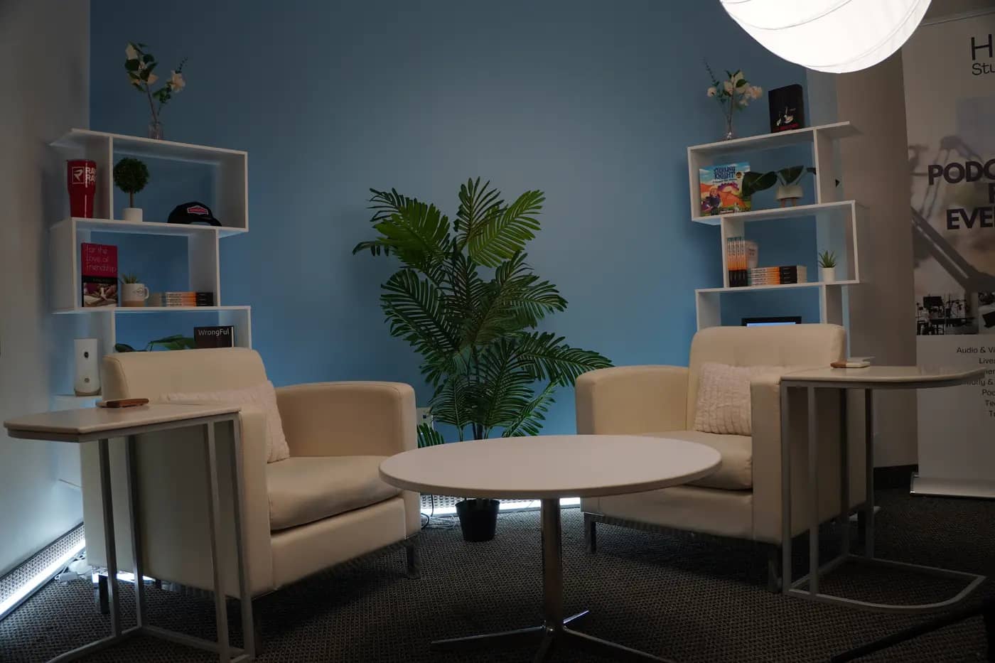 The Opal lobby lounge at the Sierra Media Productions Dallas podcast studio, view 3
